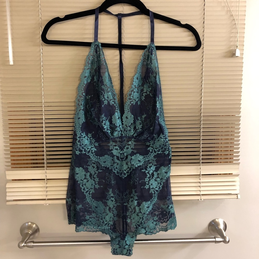 NWOT WISHLIST Lace Backstrap Teddy